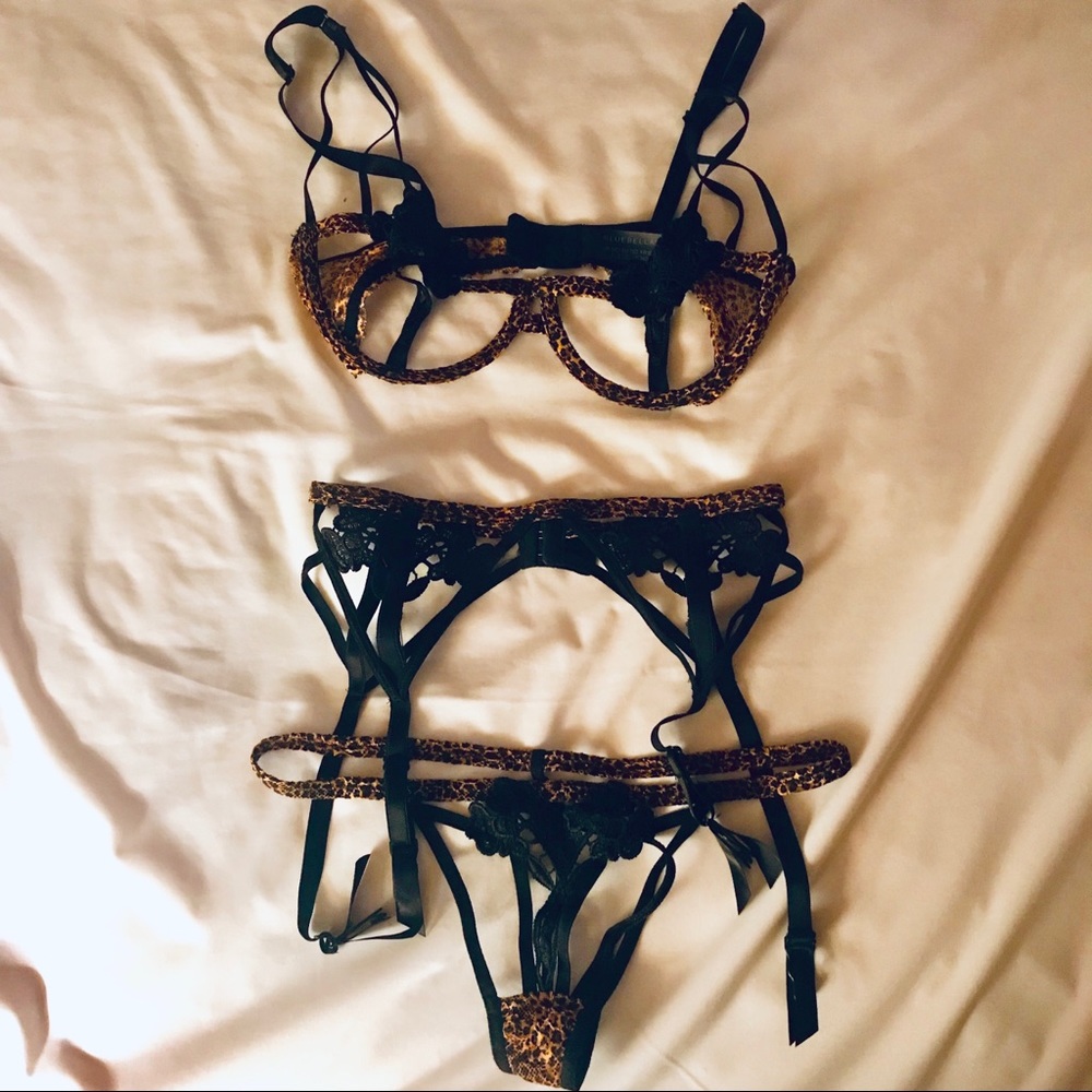 Leopard lingerie 4-piece set